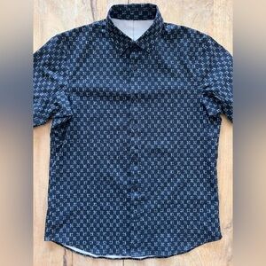 3/$90 lululemon athletica button down shirt